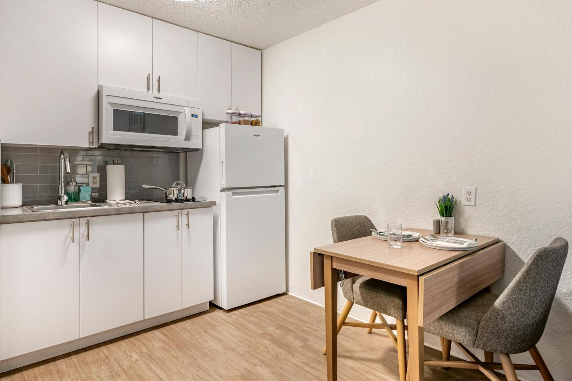 Intown Suites Extended Stay Baton Rouge La Denham Springs Exterior photo